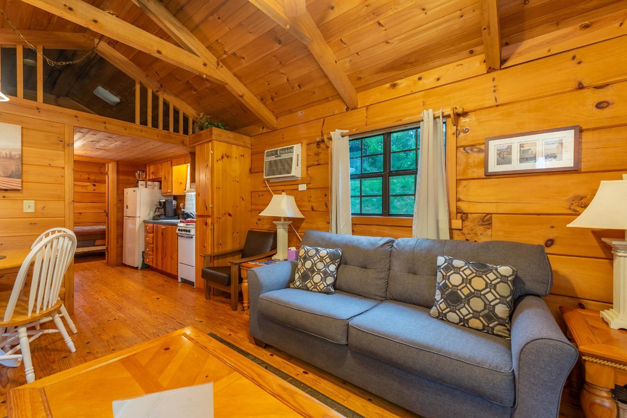 Engadine Inn And Cabins Candler Exterior foto